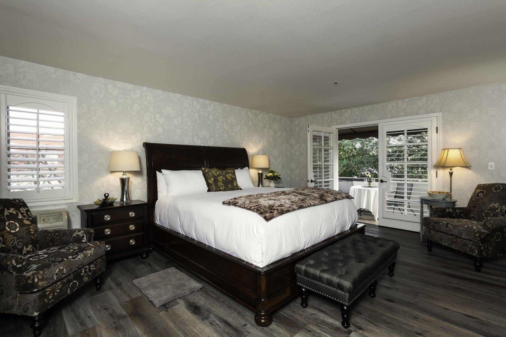 Mirabelle Inn & Restaurant Solvang Bagian luar foto